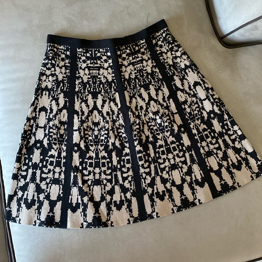 Cupio winter skirt, size M